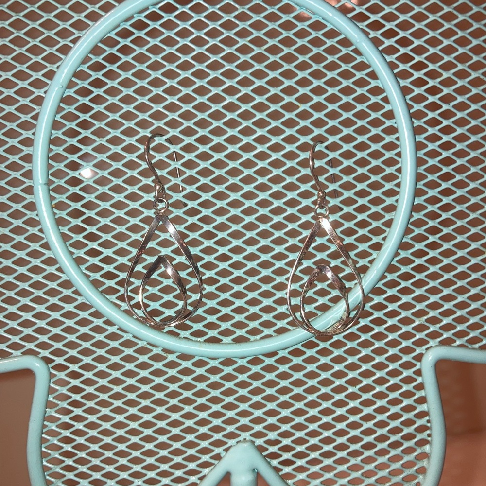 raindrop earrings!!